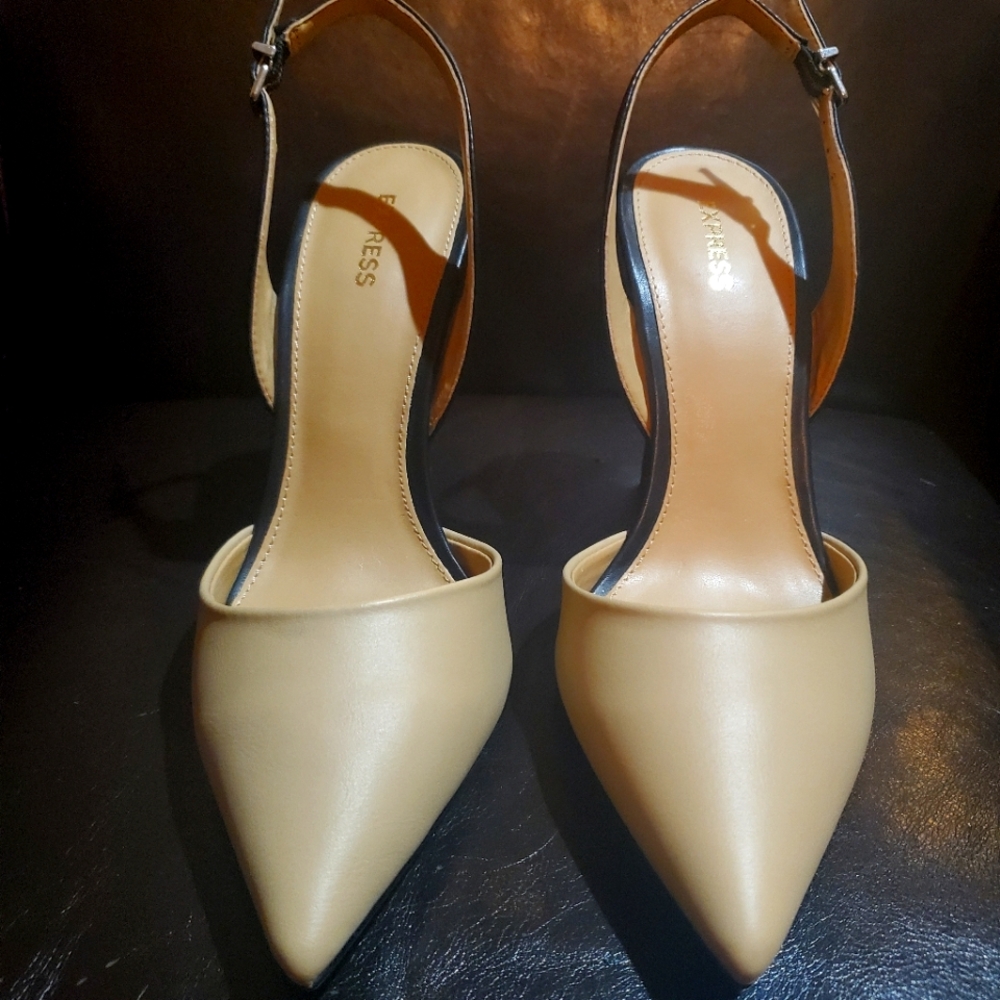 Women's shoes